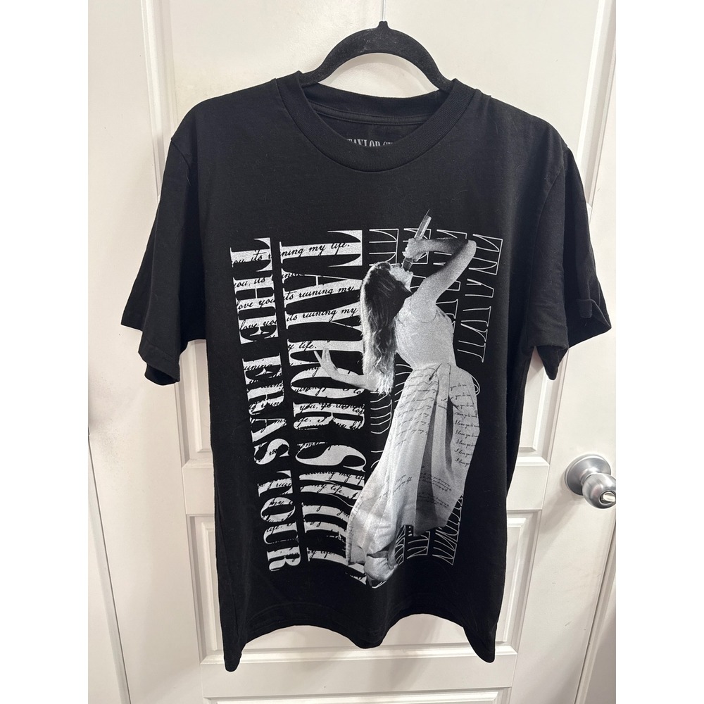 Taylor Swift The Eras Tour T-Shirt Black Tour Dates Graphic Tee Medium TTPD